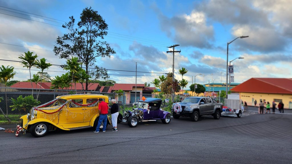 2022 Keaau Lighted Christmas Parade HCC3 Hawaii Classic Cruizers, Inc.